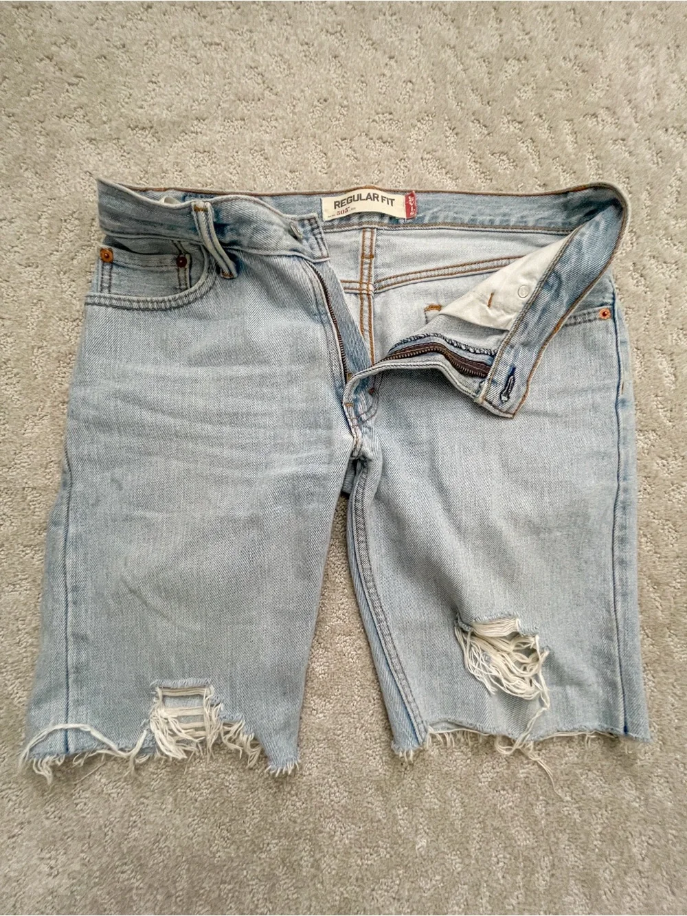 Levis classic pair
